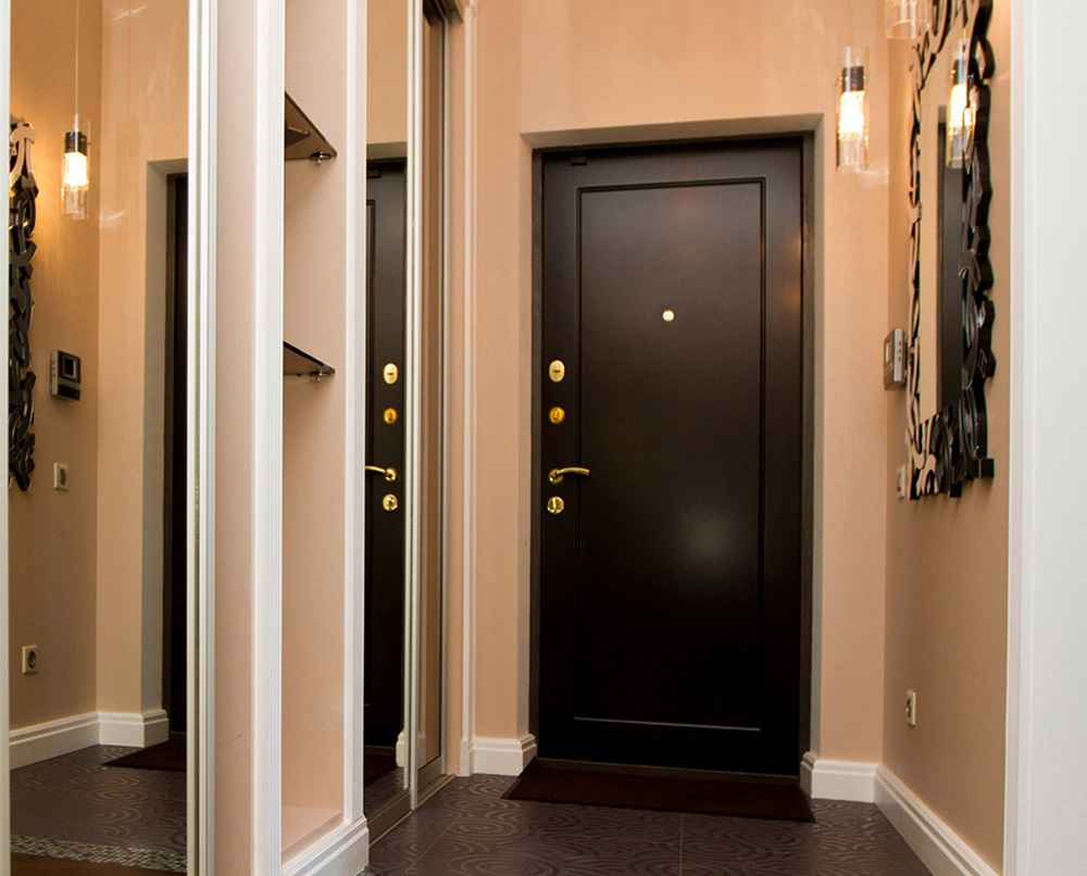 Металлическая дверь в квартиру «LUXE-6»